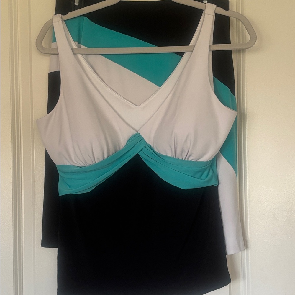 Women’s Caché skirt set.   Size large. Gorgeous